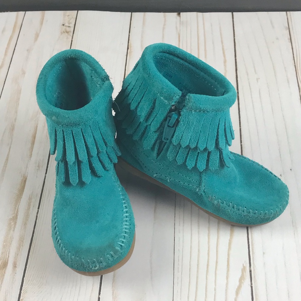 Minnetonka Teal Boots Size 7